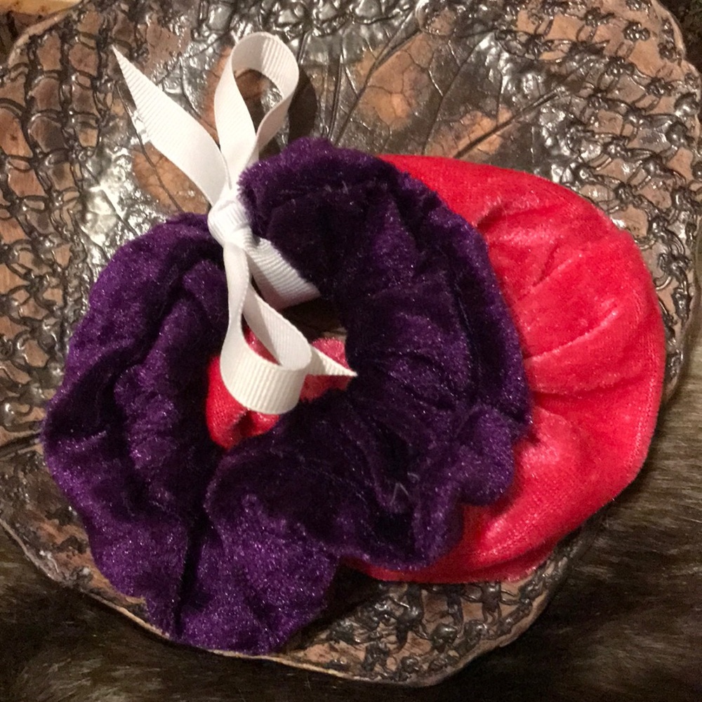 Scrunchy set, pink and purple scrunchies.